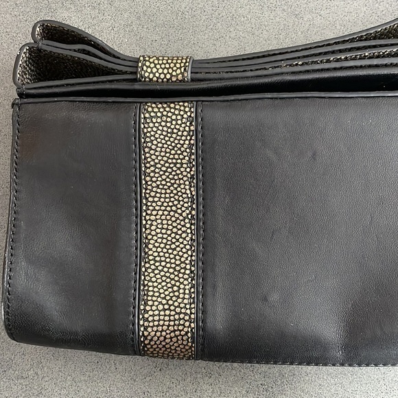 ZAC Posen bow spotted design magnetic clutch - Picture 3 of 11